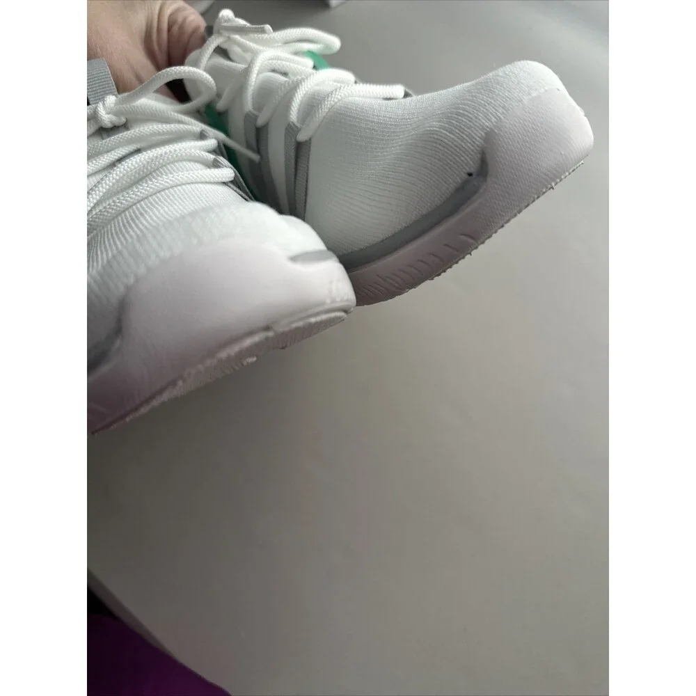 STQ White Teal Sneakers Women Walking Running Shoes Size 9 Brand New